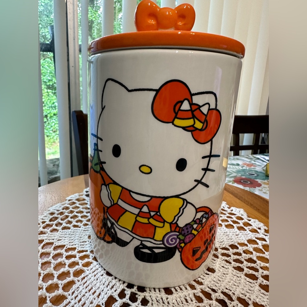 Hello kitty canister - Picture 6 of 8
